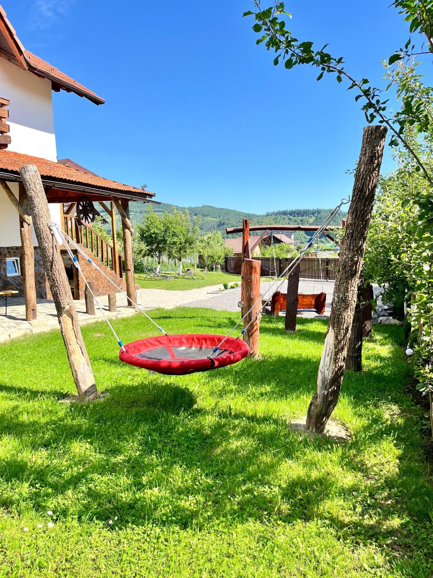 Casa De Sub Hora Villa Zărneşti Екстериор снимка