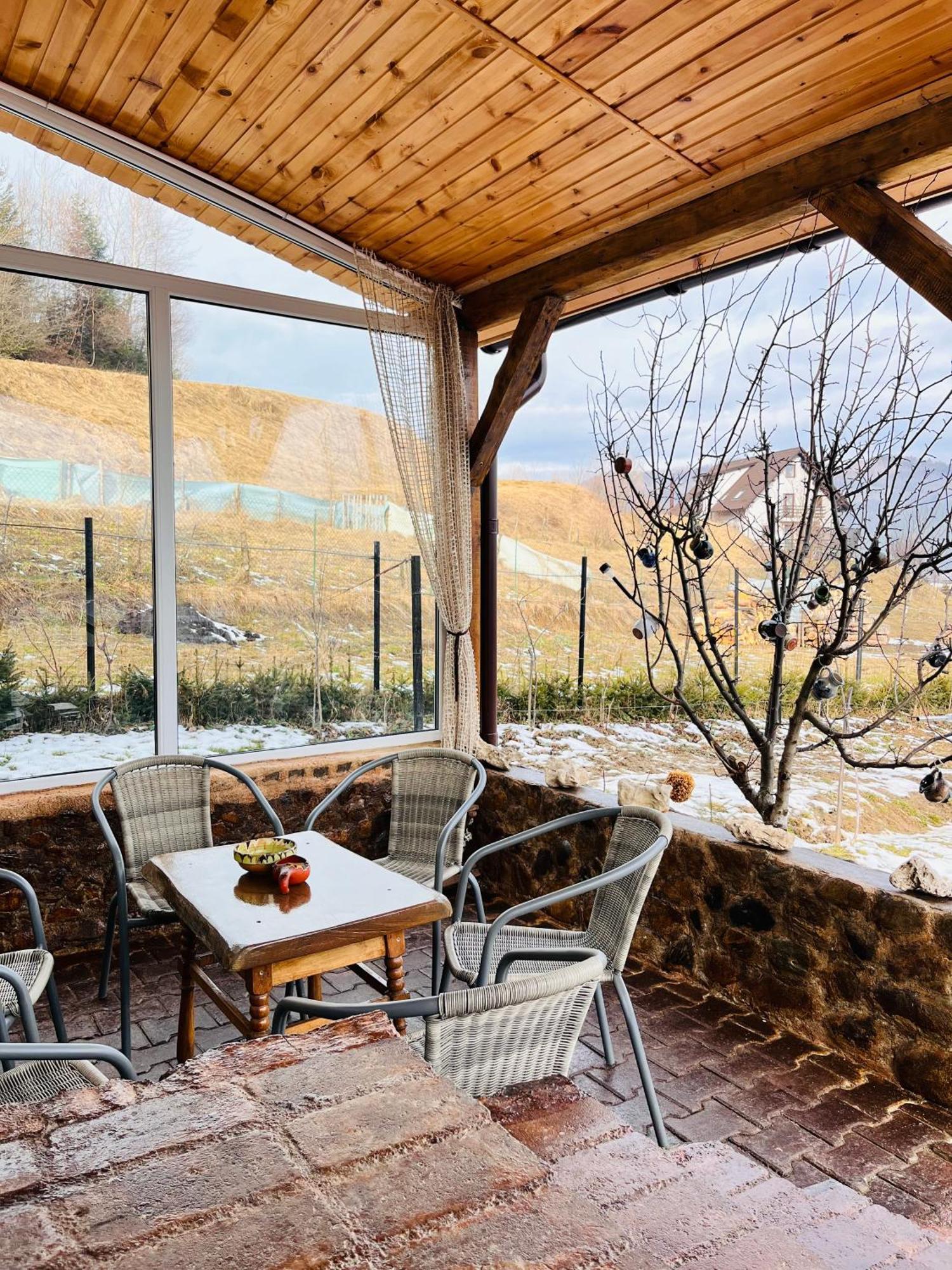 Casa De Sub Hora Villa Zărneşti Екстериор снимка
